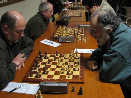 Ronde 5 contre club 608 Gérard à gauche